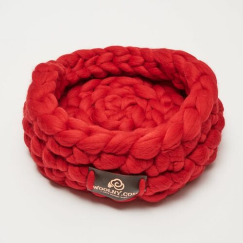 Crvena ležaljka od merino vune za kućne ljubimce